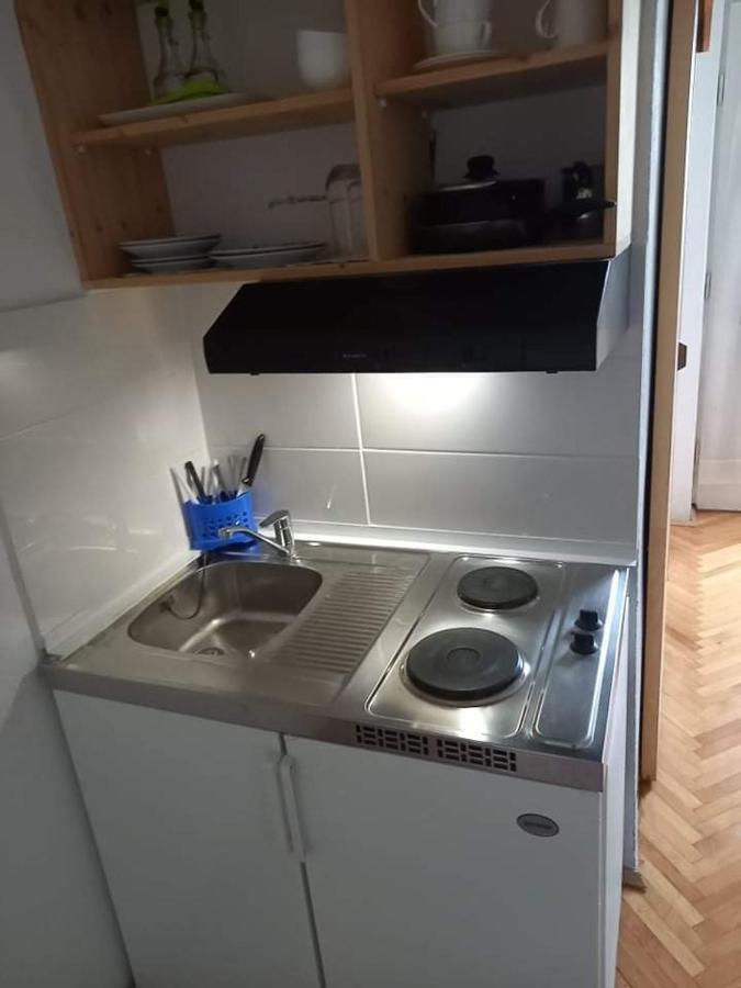 Studio Darija For 2 Persons S Terasom Wi-Fi & Parking Apartment Makarska Luaran gambar